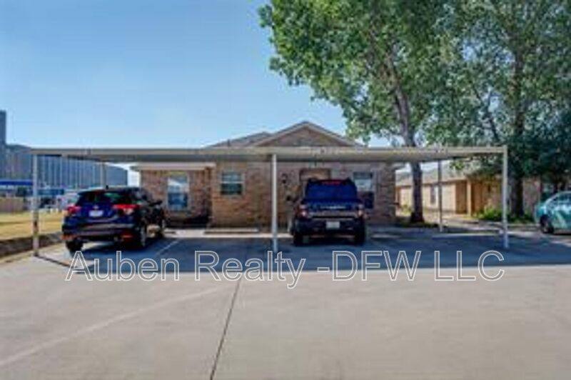 Apartment for rent at 121 Cambridge Dr #2, Fort Worth, TX 76179