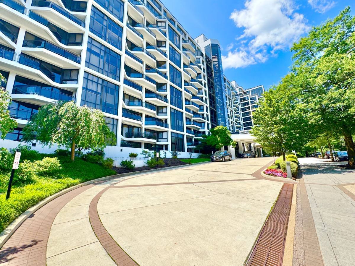 Condo for rent at 1530 Key Blvd #827, Arlington, VA 22209