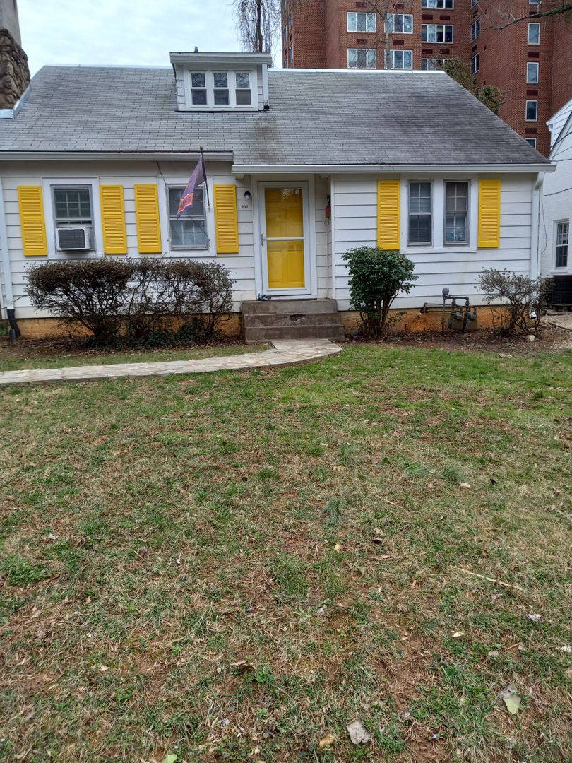 House for rent at 514 Valley Rd, Charlottesville, VA 22903