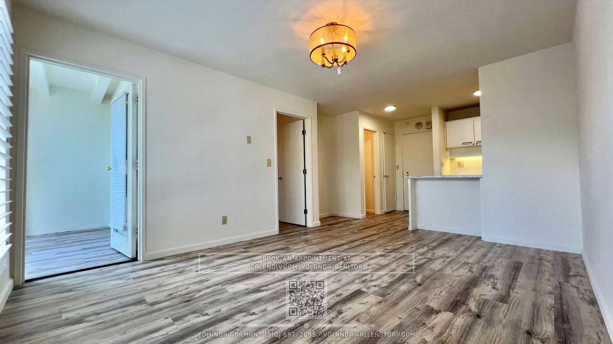 Apartment for rent at 5 Admiral Dr, Emeryville, CA 94608