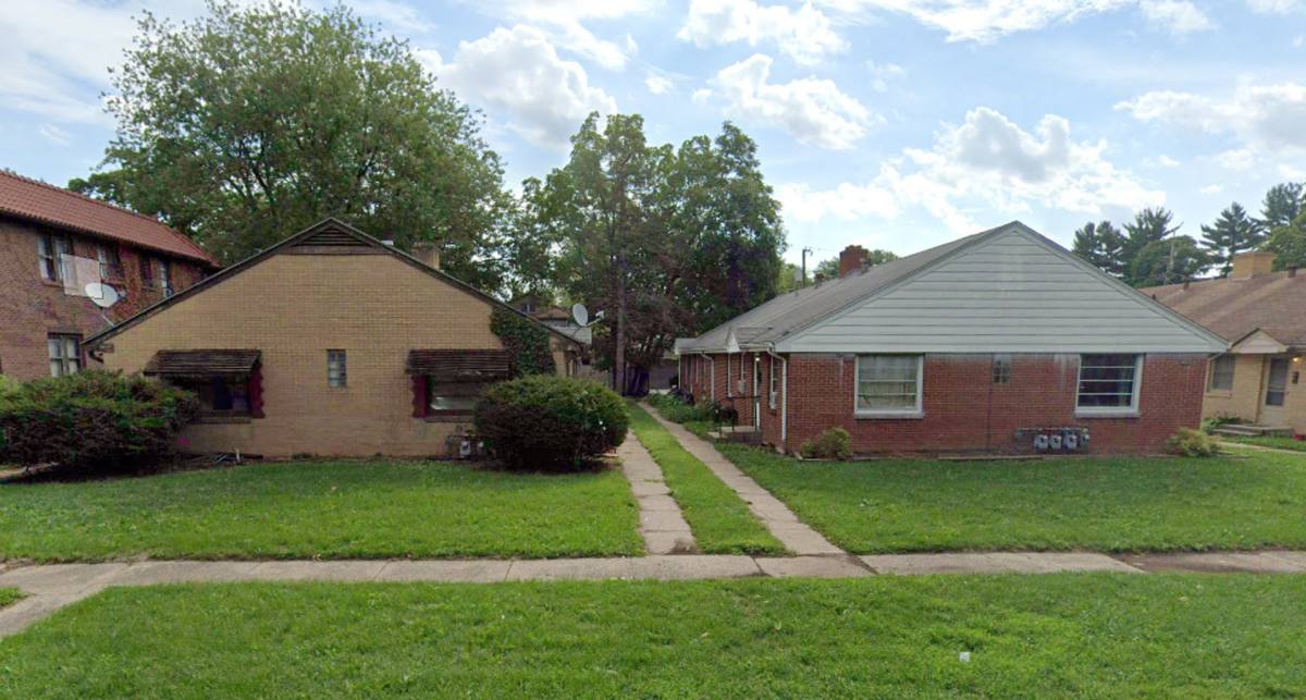 Apartment for rent at 2213-15 Logan St, Rockford, IL 61103