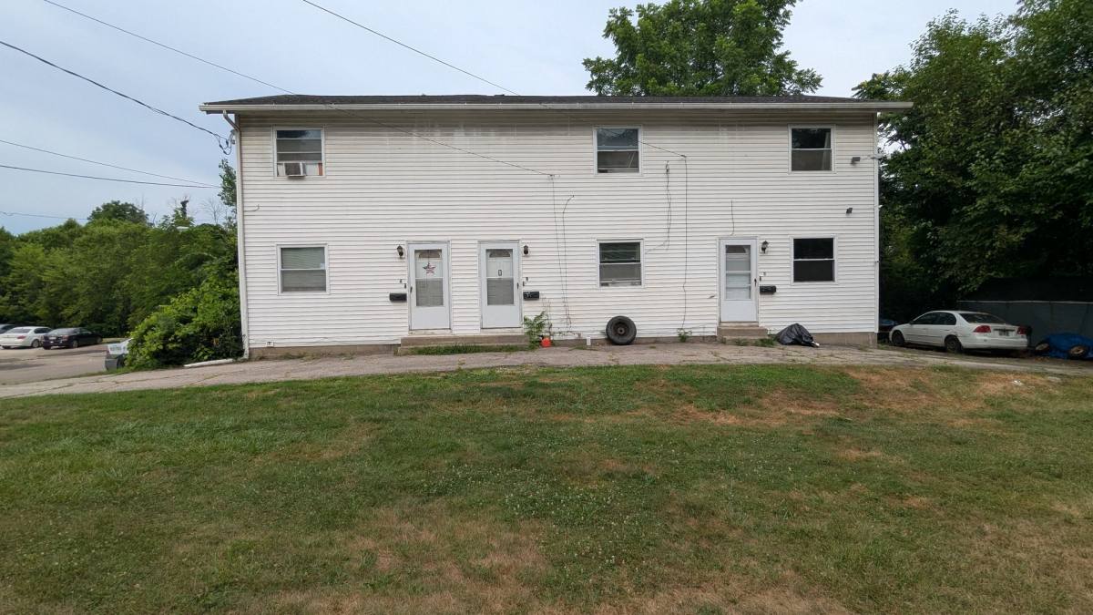 Apartment for rent at 1493 Hobart Ave, Akron, OH 44306