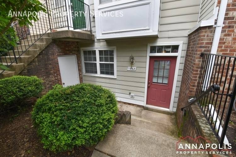 Townhouse for rent at 1968 Pawlet Dr, Crofton, MD 21114