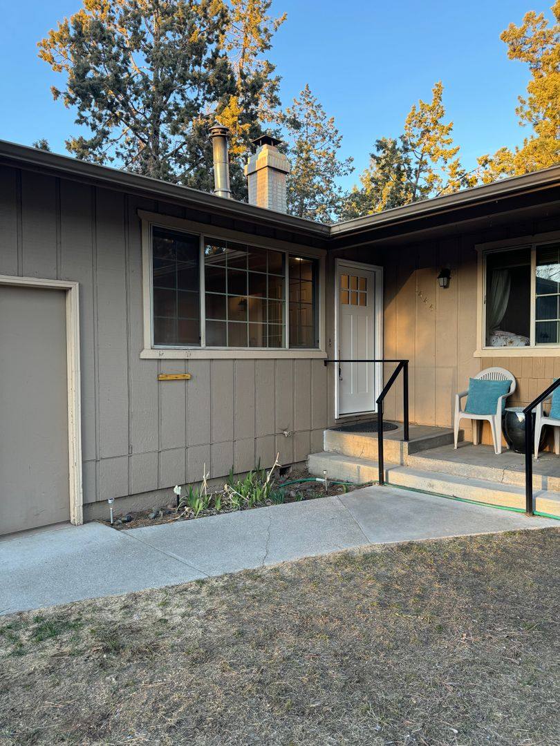 Townhouse for rent at 444 SE Douglas St, Bend, OR 97702