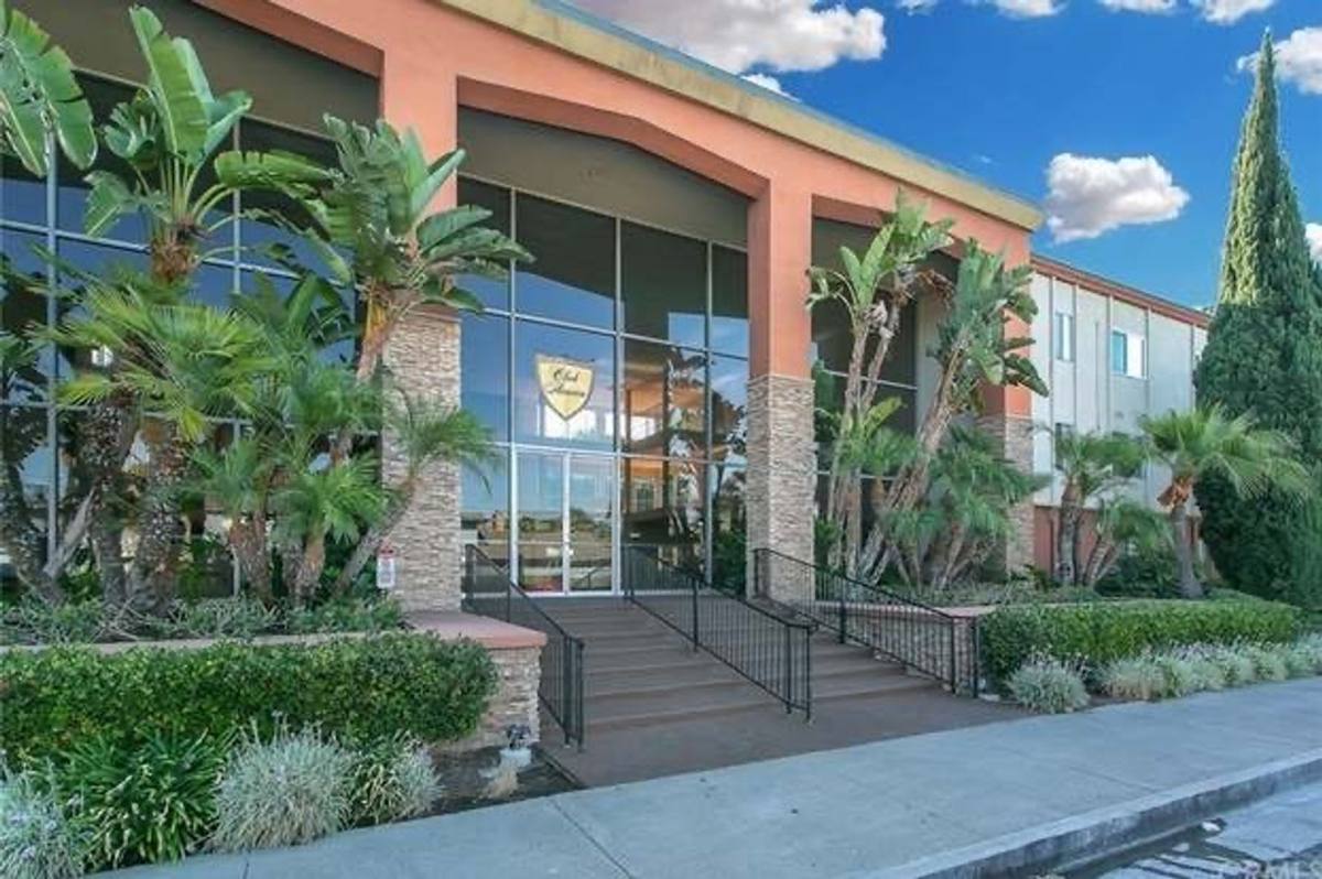 Condo for rent at 400 N Acacia Ave, Fullerton, CA 92831