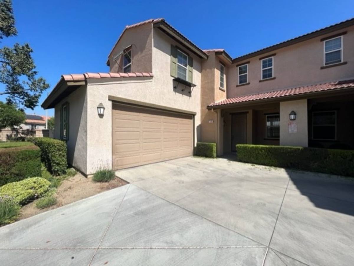 Townhouse for rent at 1606 Arborella Court, Perris, CA 92571