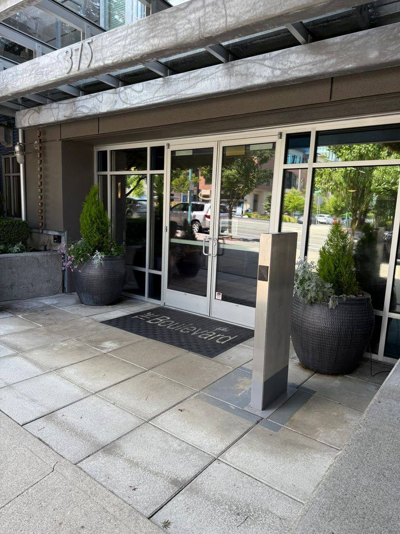 Condo for rent at 375 Kirkland Ave, Kirkland, WA 98033