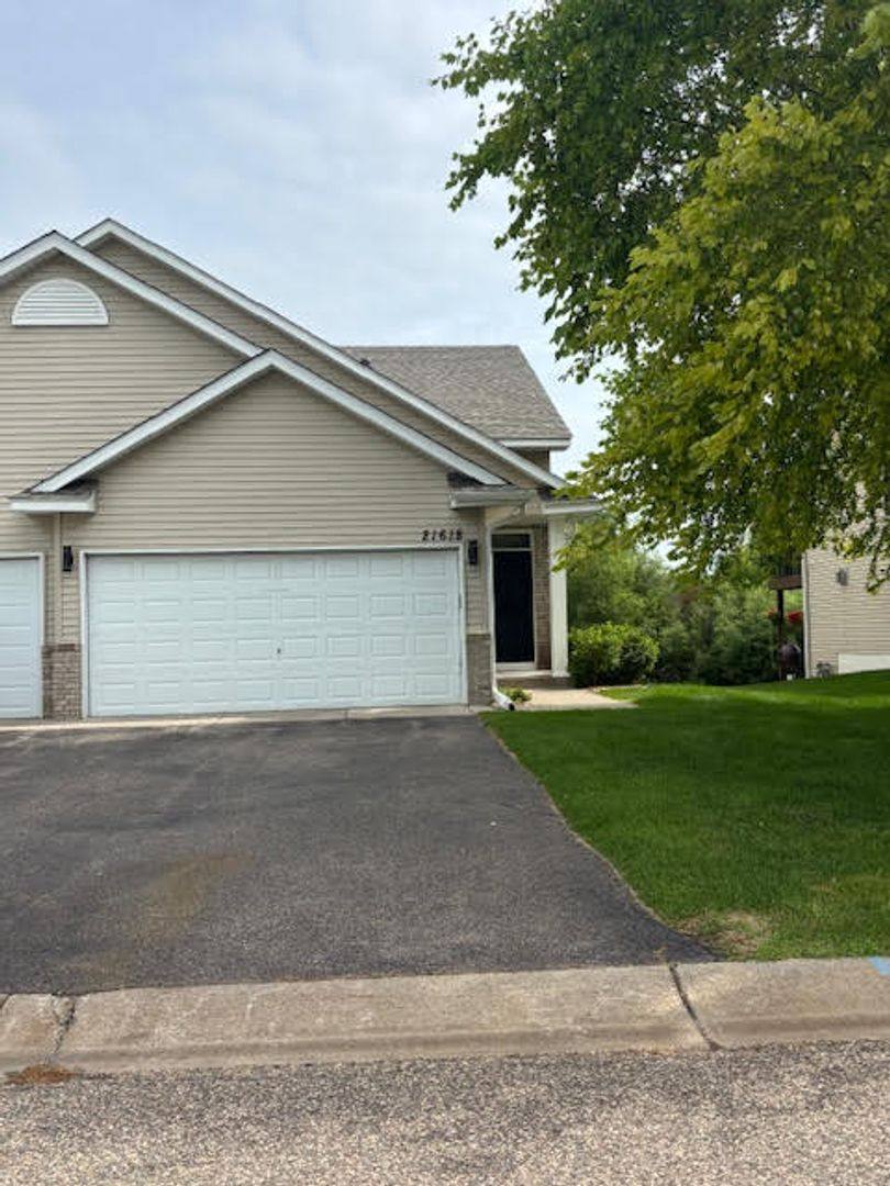 Townhouse for rent at 21618 Evergreen Trail, Rogers, MN 55374