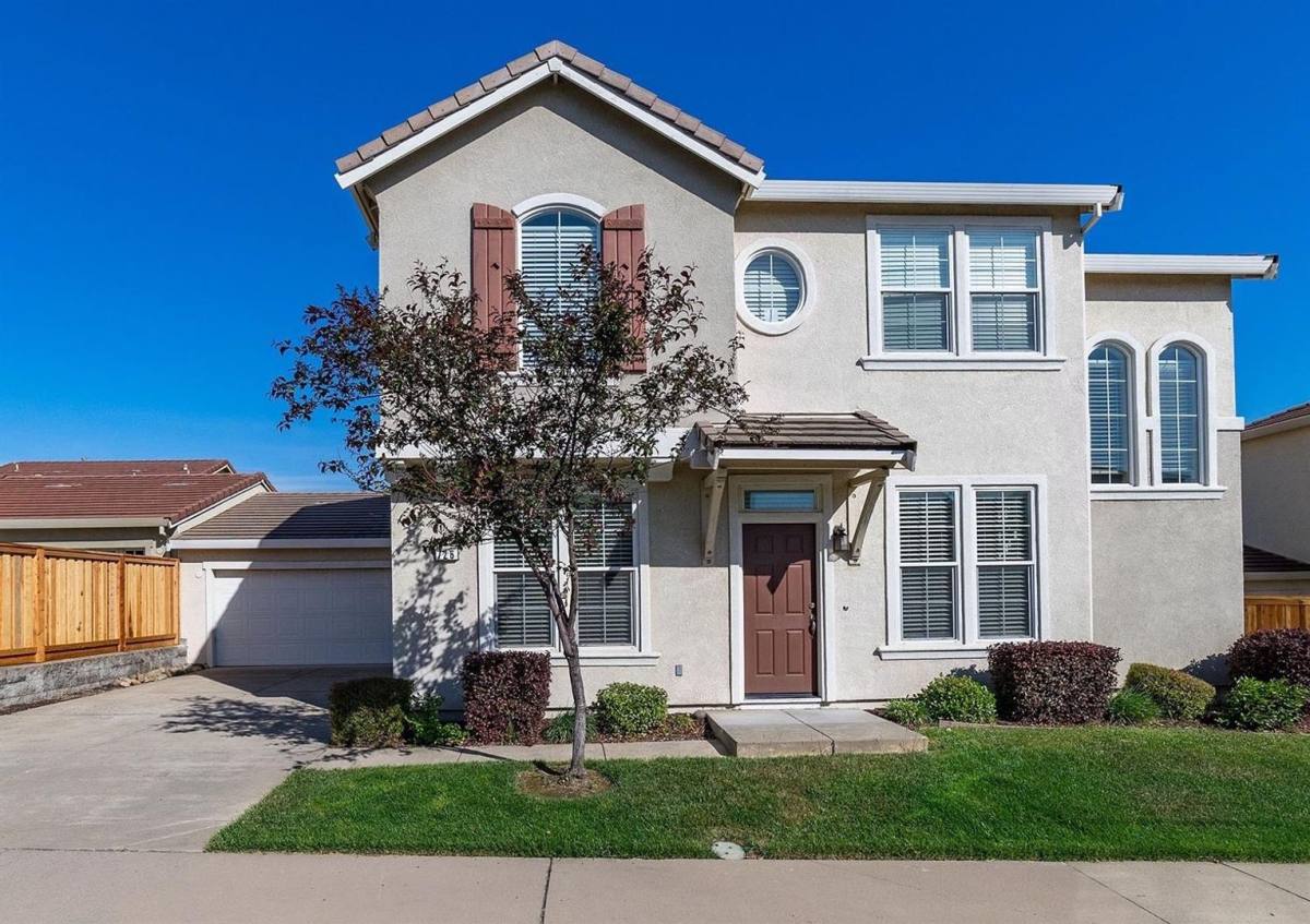 House for rent at 726 Ward Way, Folsom, CA 95630