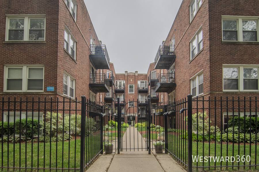 Condo for rent at 4334 N Sacramento #3W, Chicago, IL 60618