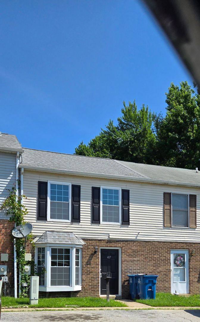 Townhouse for rent at 417 Strathaven Court, Newark, DE 19702