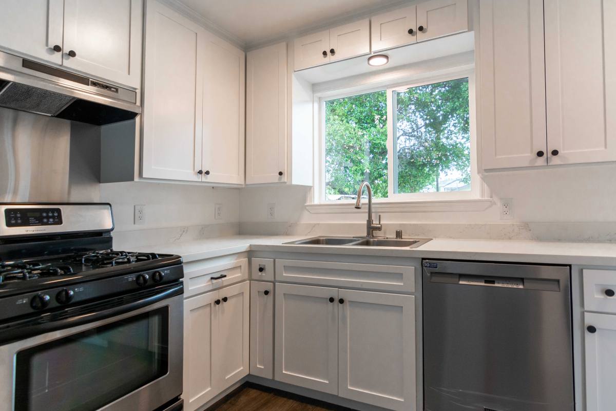 Apartment for rent at 1408 Bay St #A, Alameda, CA 94501