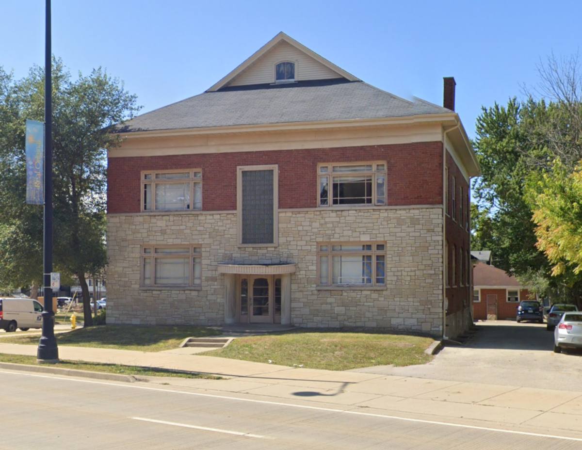 Apartment for rent at 1904 N Main St, Rockford, IL 61103