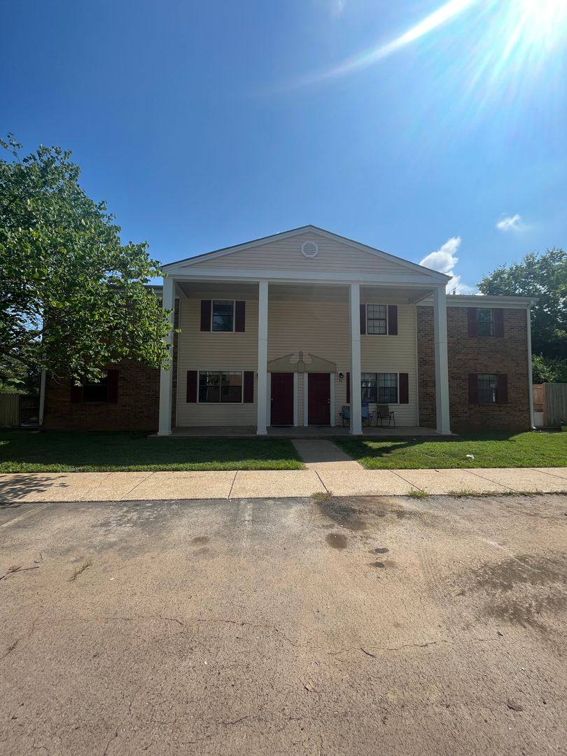 Apartment for rent at 501 Eric Ave, Bowling Green, KY 42101
