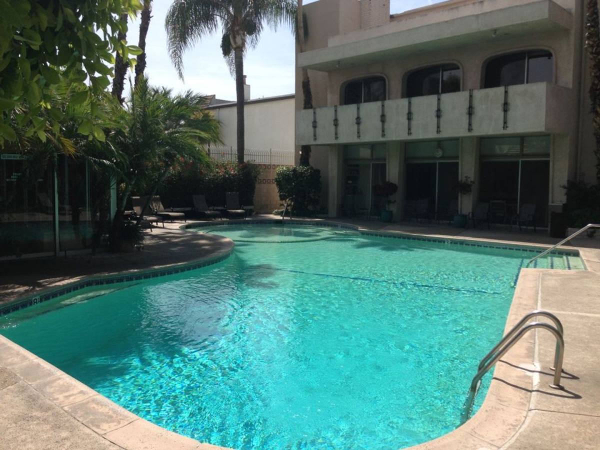 Condo for rent at 5330 Lindley Ave, Encino, CA 91316