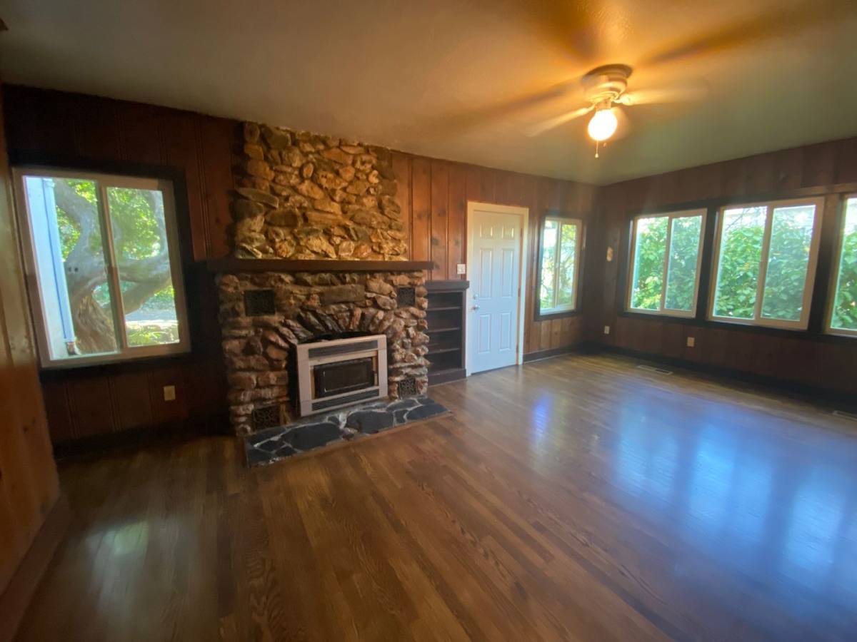 Apartment for rent at 148 Agard St, Auburn, CA 95603