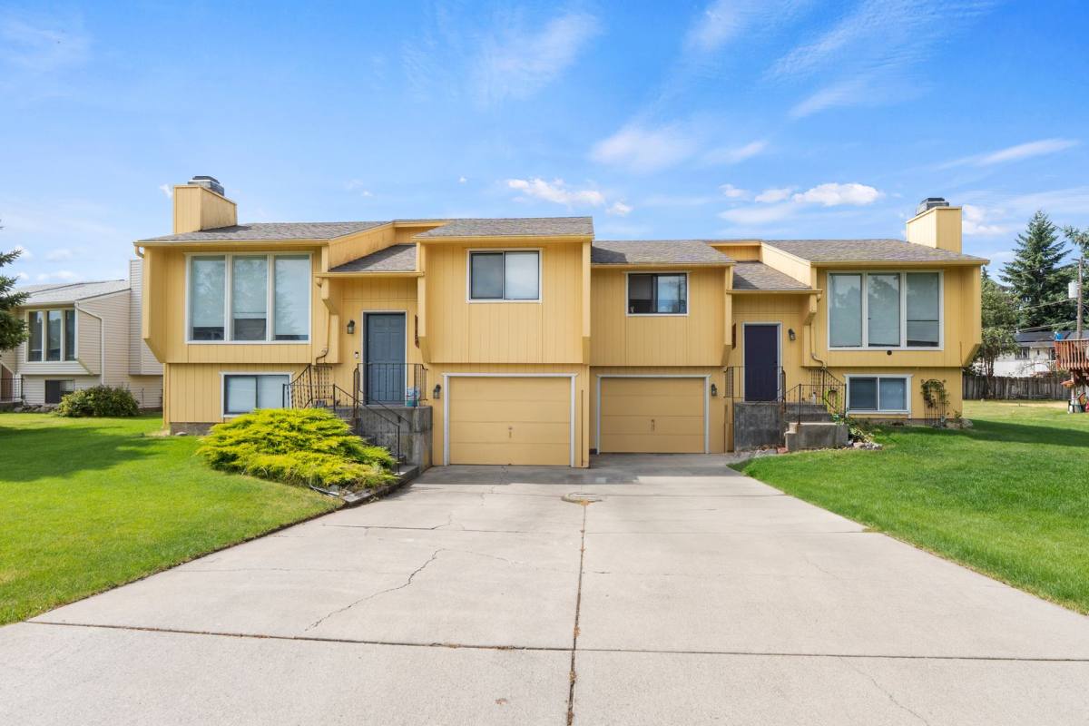 Townhouse for rent at 11802 E Railroad Ave, Spokane, WA 99206