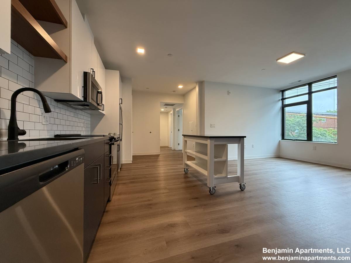 Apartment for rent at 89 Brighton Ave, Allston, MA 02134