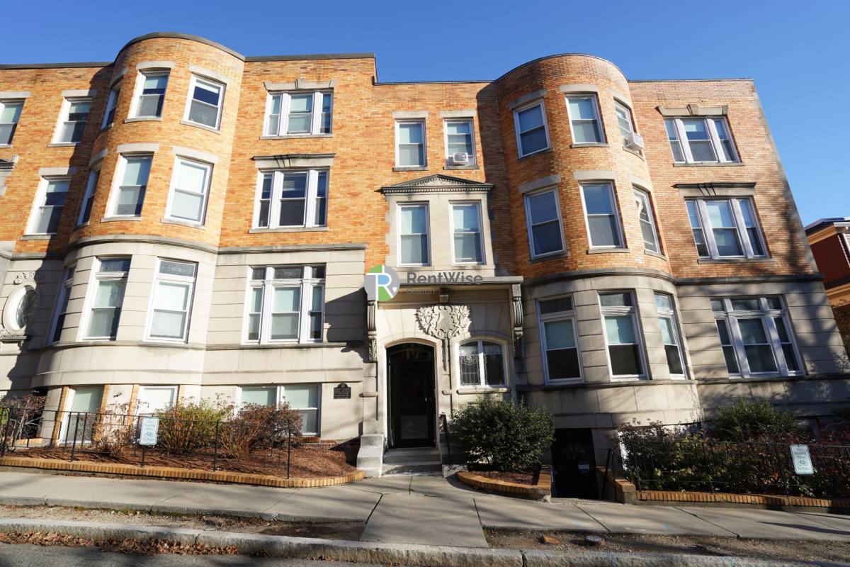 Apartment for rent at 17 Fairbanks St, Brookline, MA 02446
