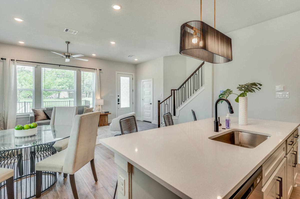 House for rent at 507 S Mary St, Arlington, TX 76010