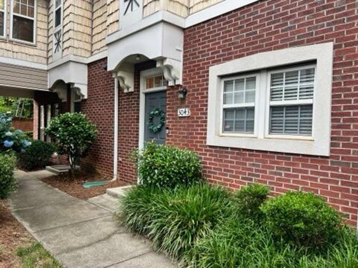 Townhouse for rent at 3043 Uxbridge Woods Court, Charlotte, NC 28205