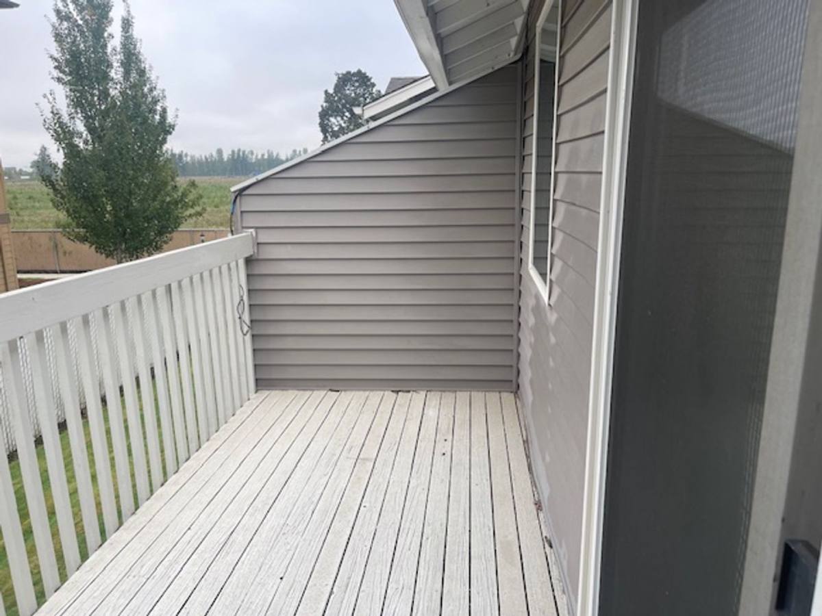 Townhouse for rent at 1380 Seattle Slew Dr SE, Salem, OR 97317