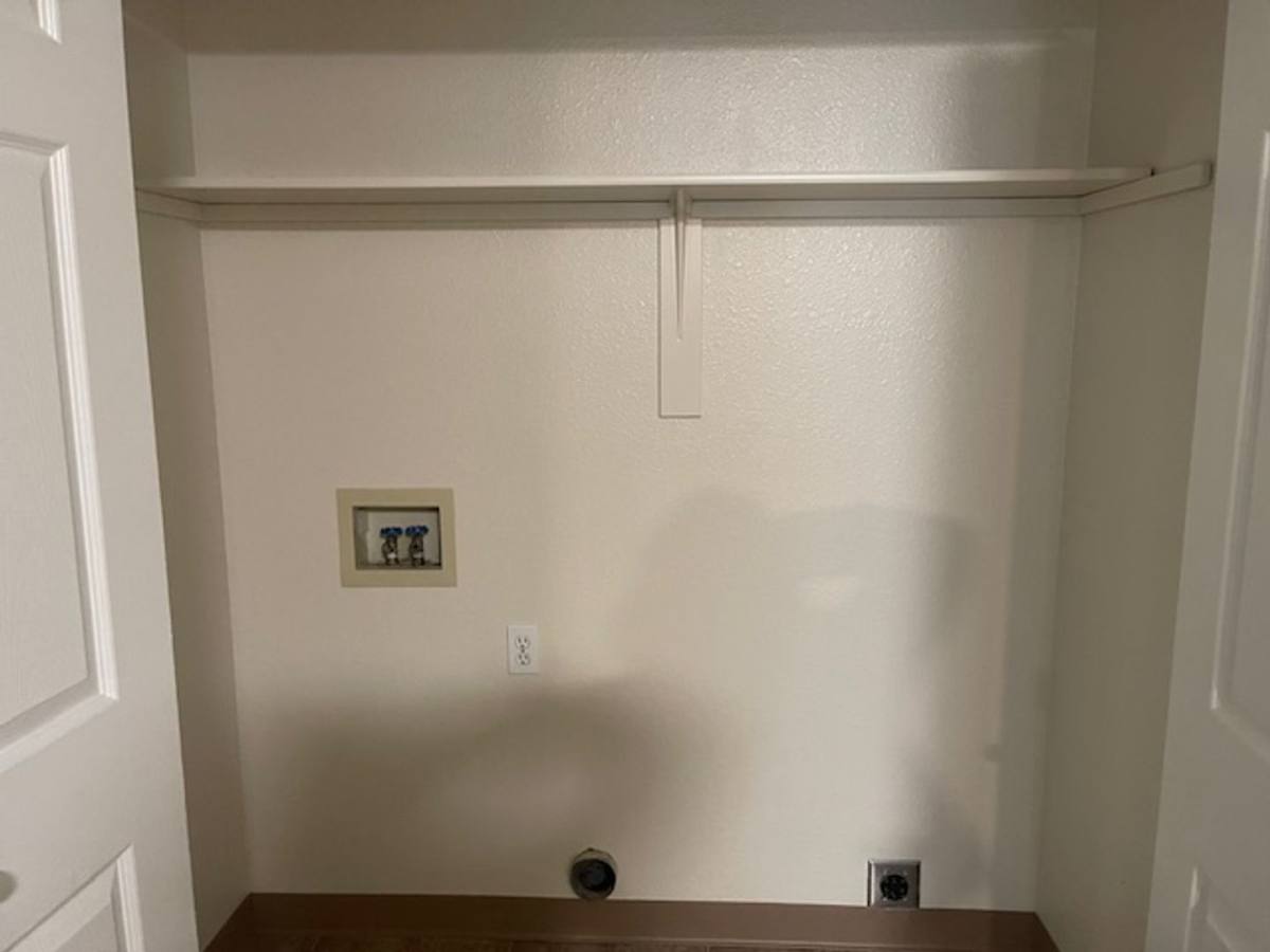 Townhouse for rent at 1380 Seattle Slew Dr SE, Salem, OR 97317