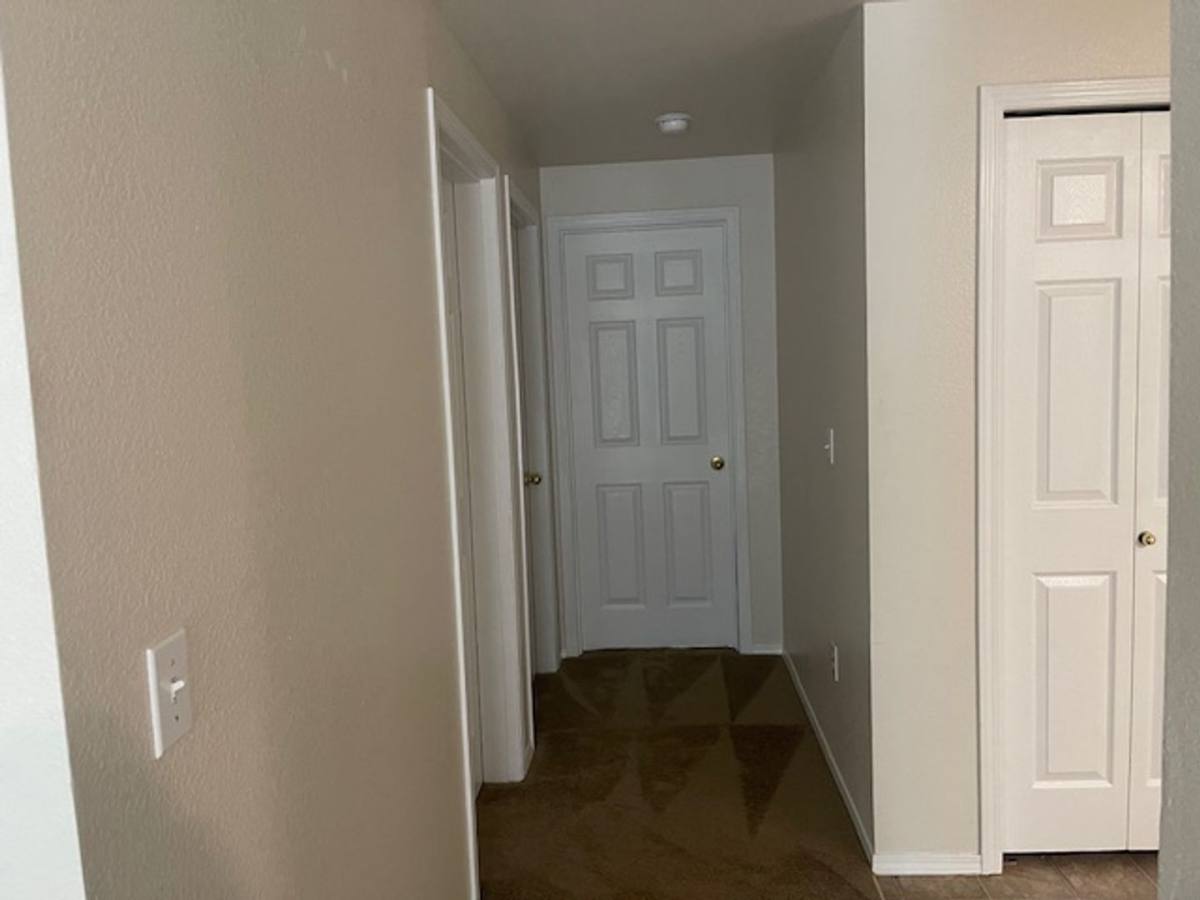Townhouse for rent at 1380 Seattle Slew Dr SE, Salem, OR 97317