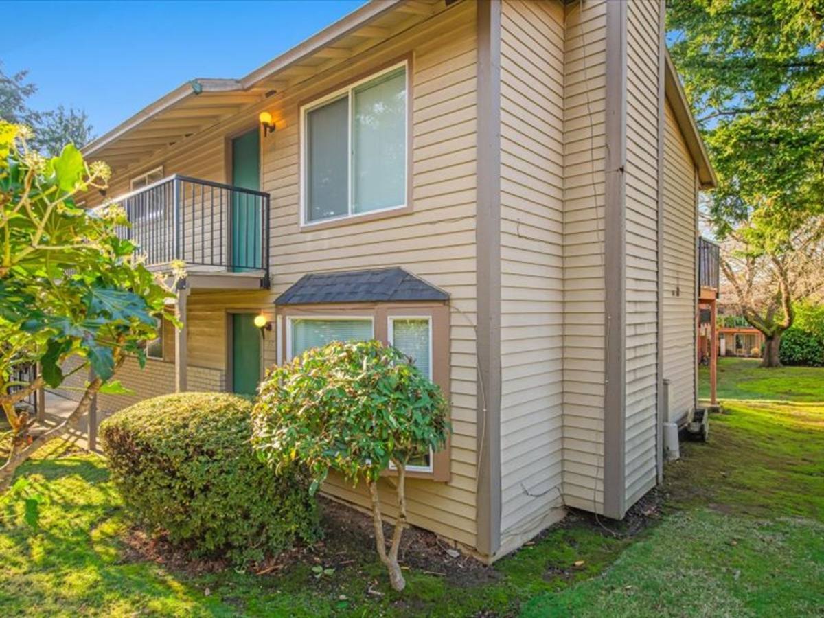 Apartment for rent at 3511-3677 SE Monroe St, Portland, OR 97222