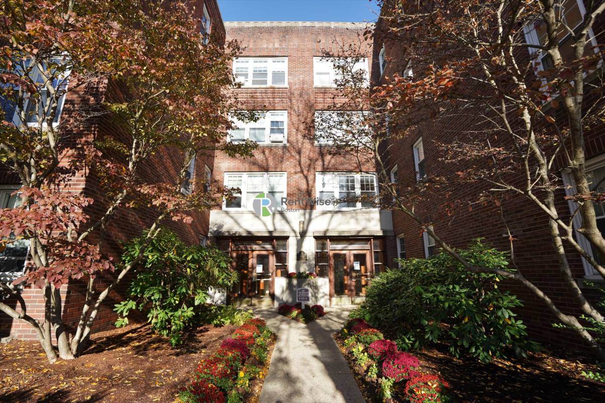 Apartment for rent at 71 Kilsyth Rd #1, Brighton, MA 02135