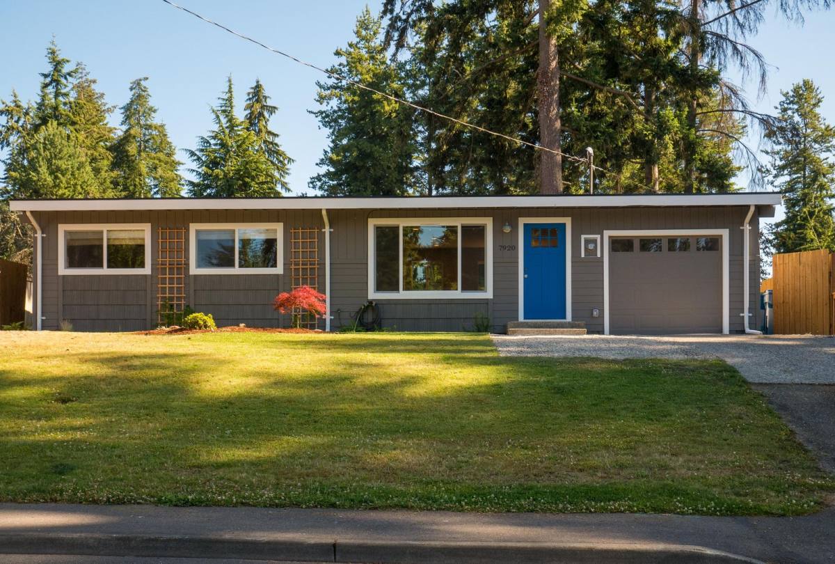 7920 200th St SW, Edmonds, WA 98026
