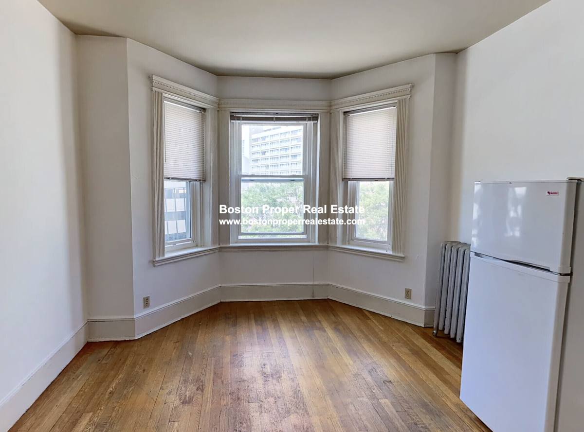Apartment for rent at 46 Westland Ave #43, Boston, MA 02115