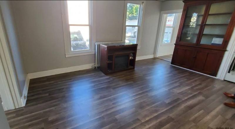 Apartment for rent at 146 Quail St #1, Albany, NY 12206
