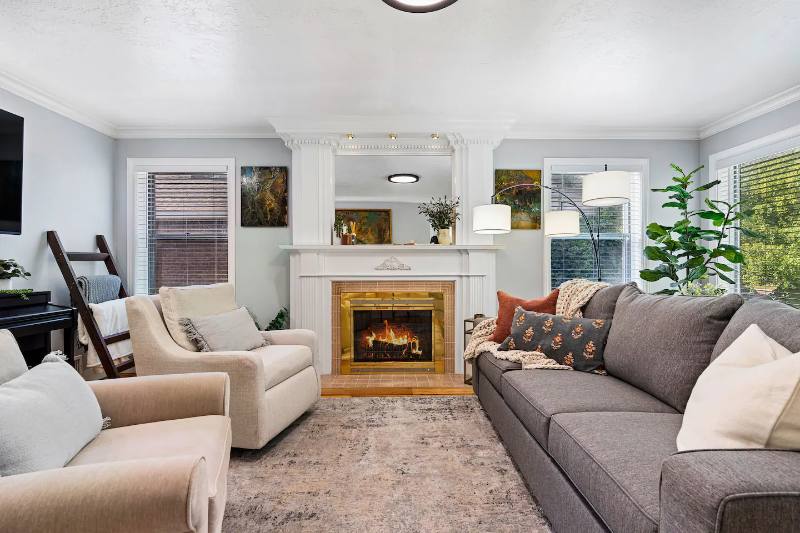 House for rent at 444 N Oakley St, Salt Lake City, UT 84116