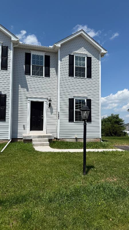 Townhouse for rent at 3605 Fieldstone Dr, Dover, PA 17315