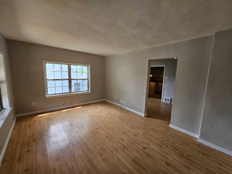 House for rent at 511 Coppinger Dr, Saint Louis, MO 63135