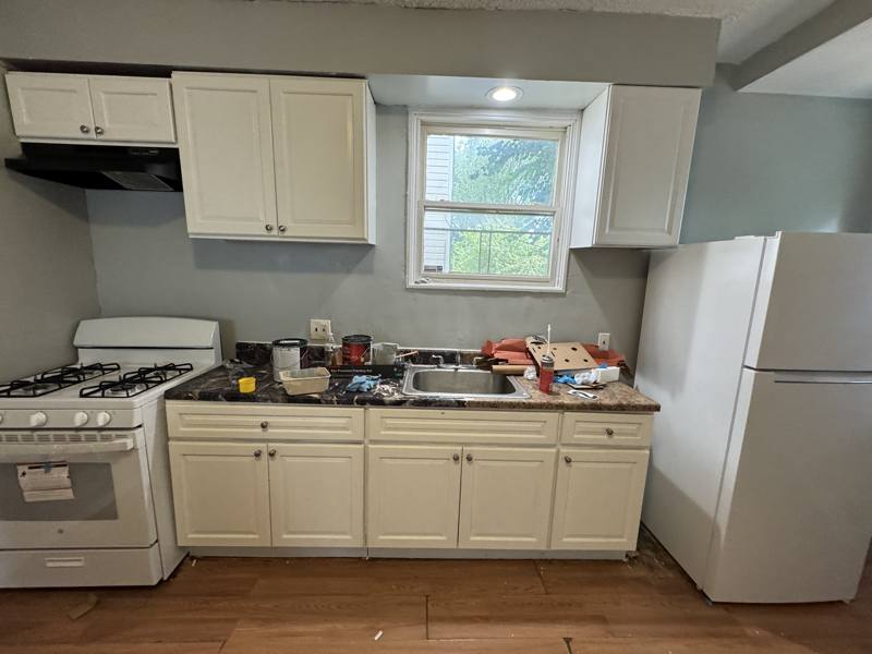 Apartment for rent at 152 Shephard Ave, Newark, NJ 07112