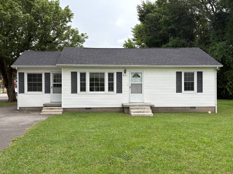 House for rent at 903 N Atlantic St #1, Tullahoma, TN 37388