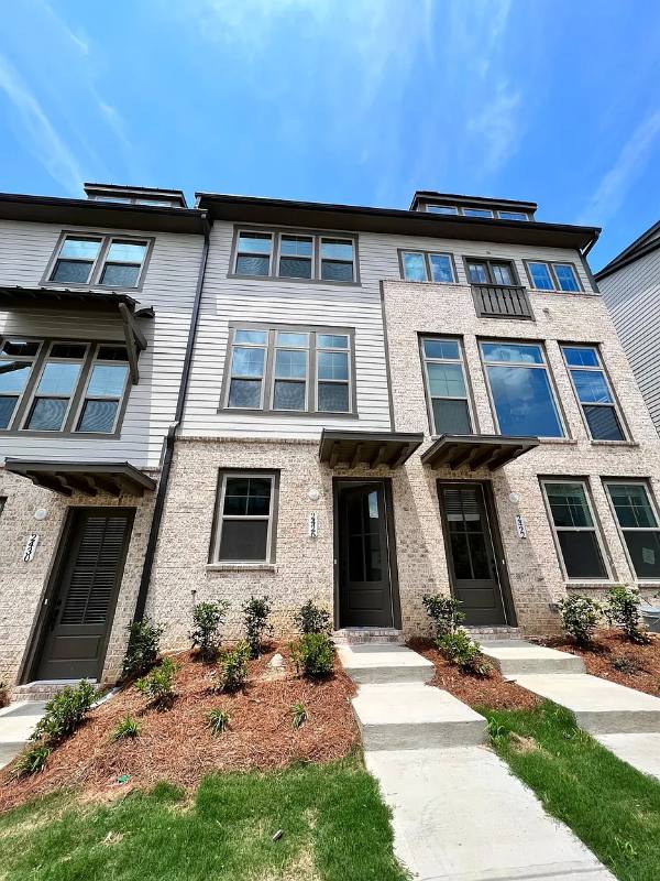 Townhouse for rent at 2426 Figaro Dr, Atlanta, GA 30339