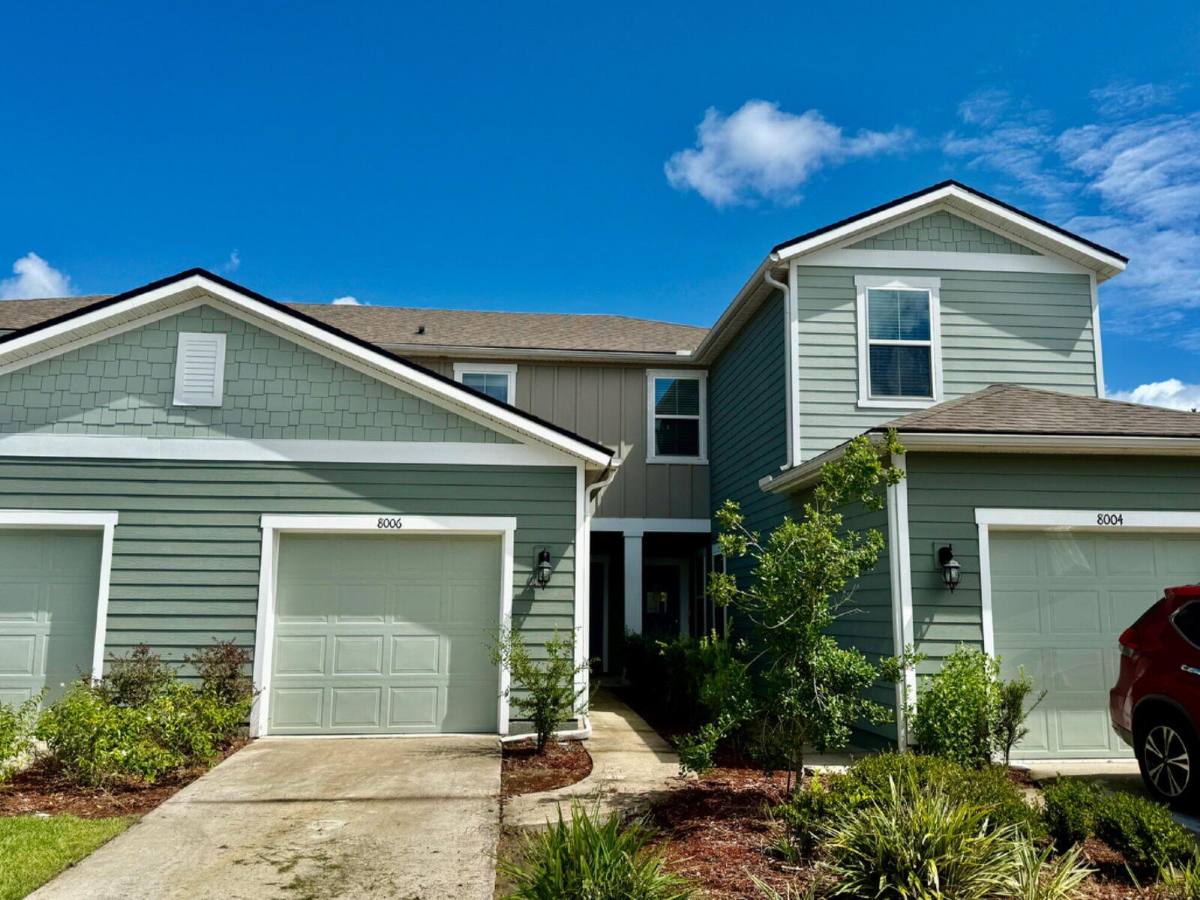 Townhouse for rent at 8006 Echo Springs Rd, Jacksonville, FL 32256