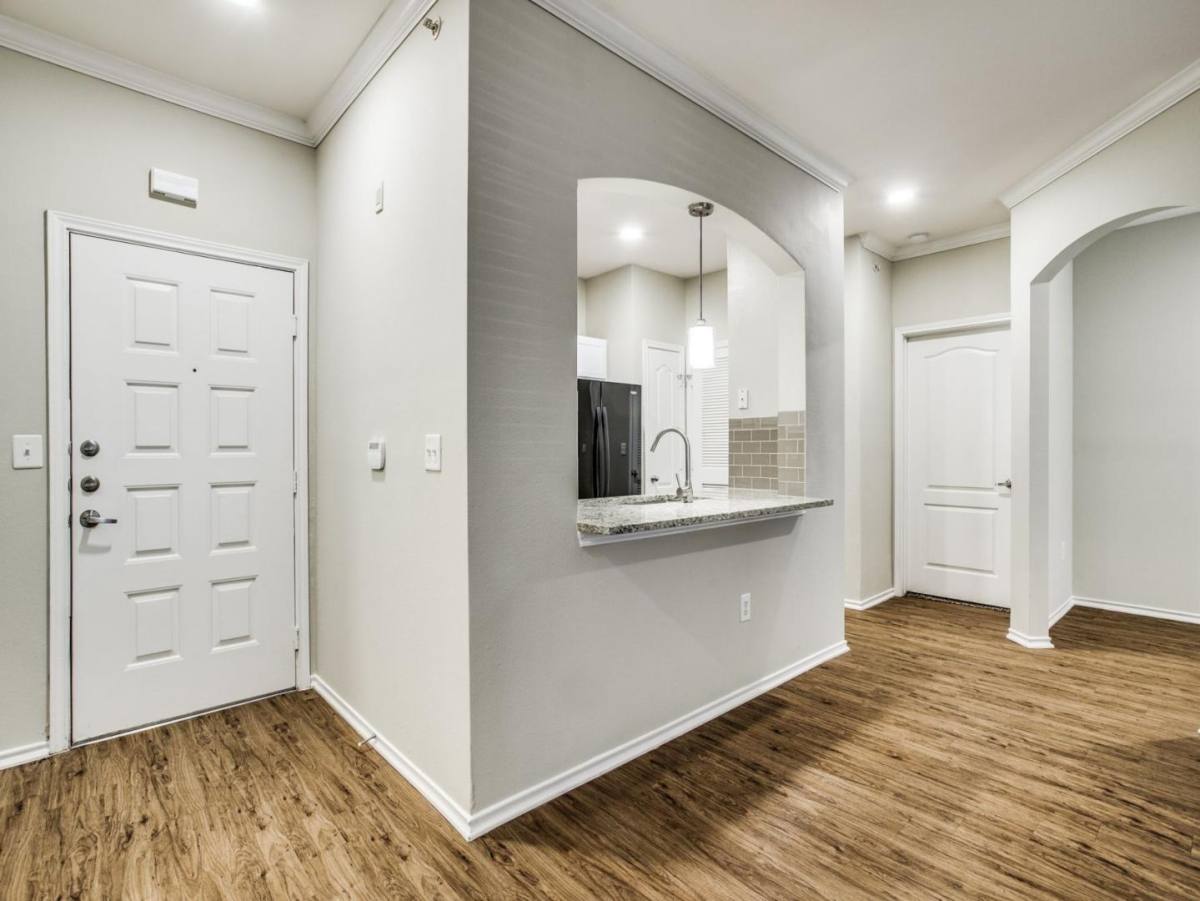 Apartment for rent at Canyons, 2751 River Park Dr, Fort Worth, TX 76116