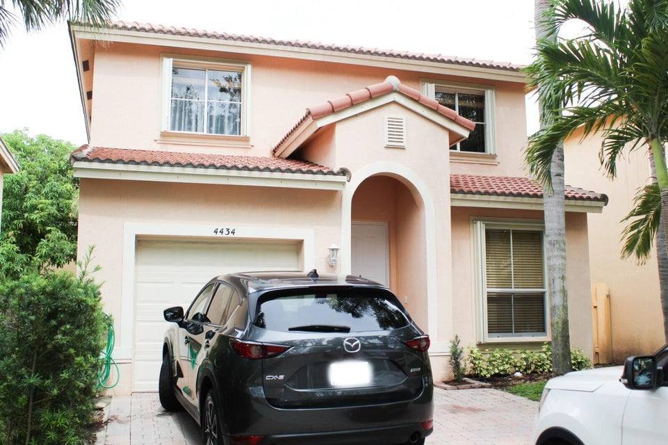 House for rent at 4434 Lake Lucerne Circle, West Palm Beach, FL 33409