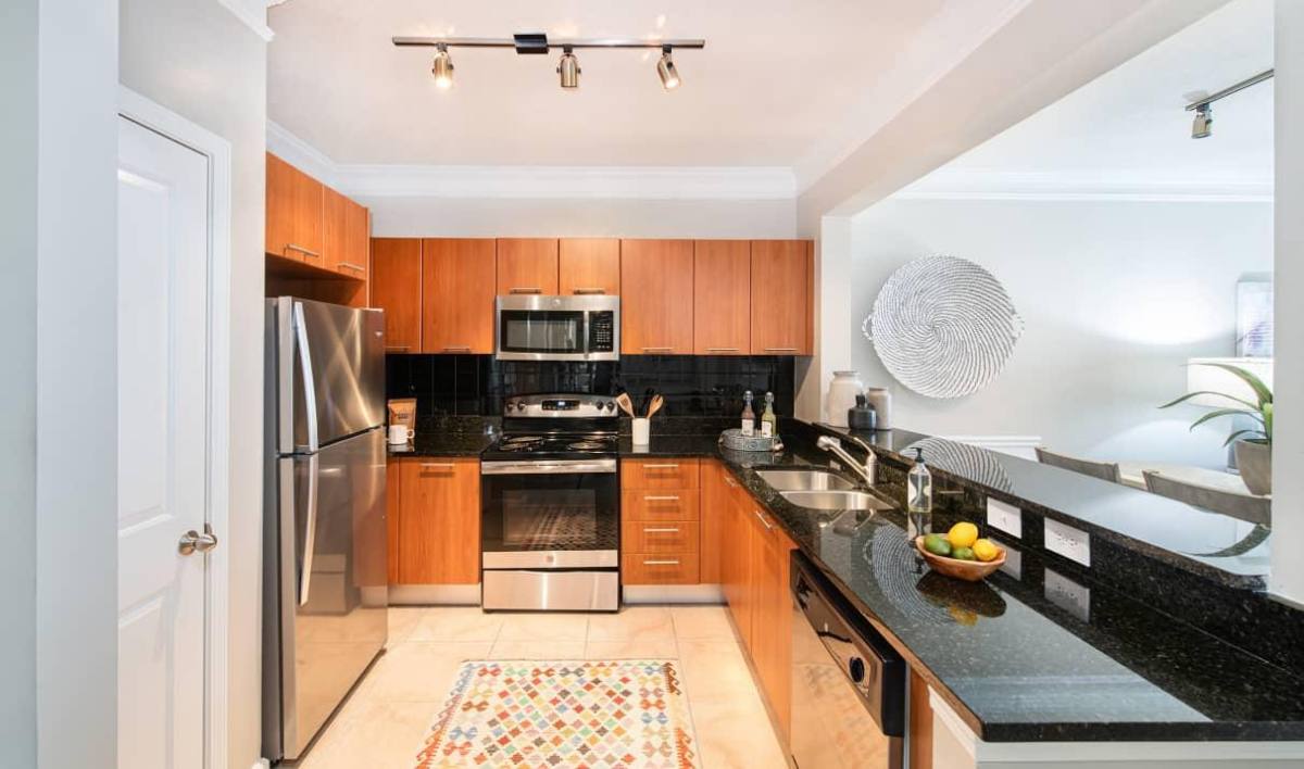 Apartment for rent at 40 Peachtree Valley Rd NE, Atlanta, GA 30309