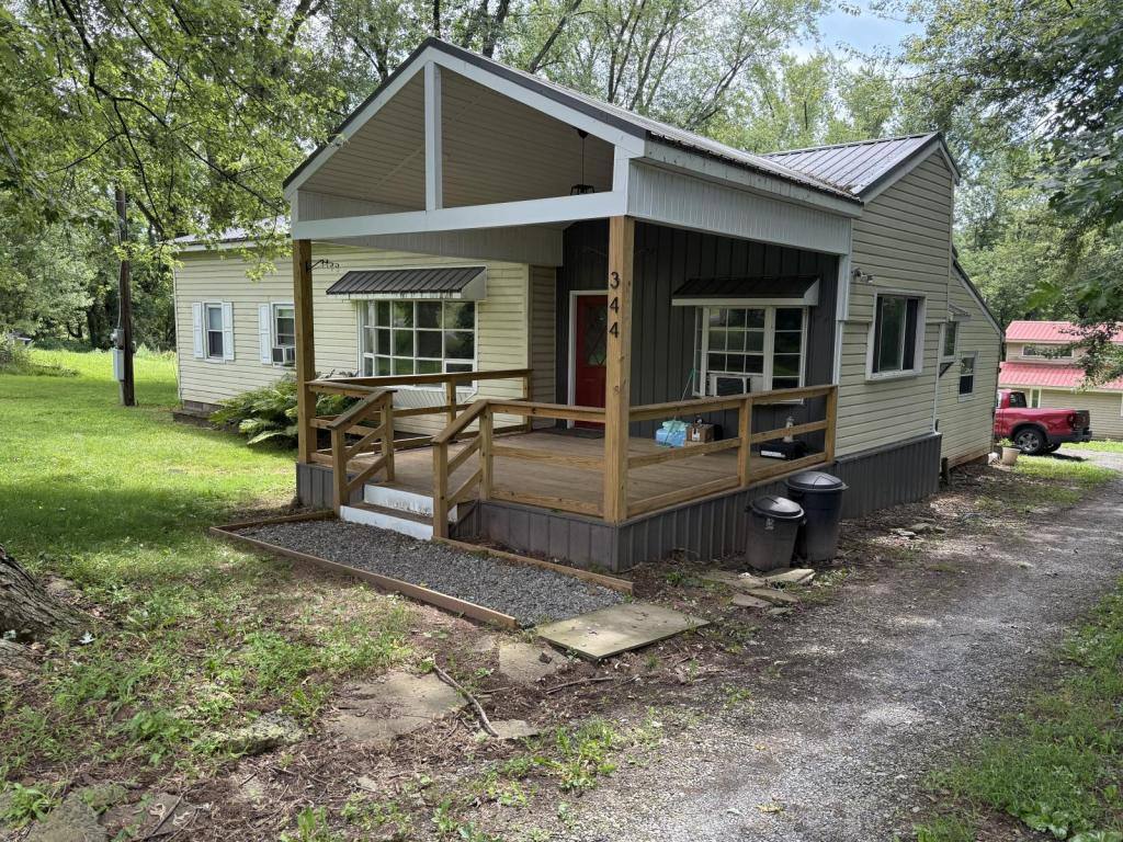 344 W Juniata Parkway, Millerstown, PA 17062