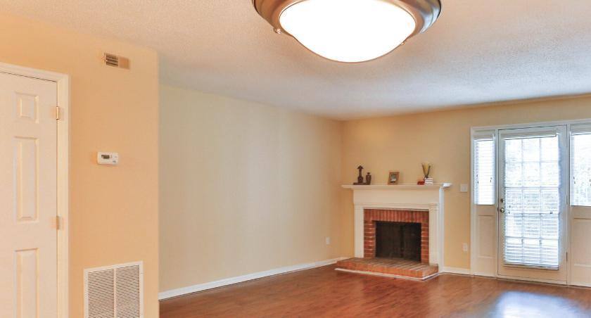 Townhouse for rent at Strawberry Hill, 4051 Bannockburn Place, Charlotte, NC 28211