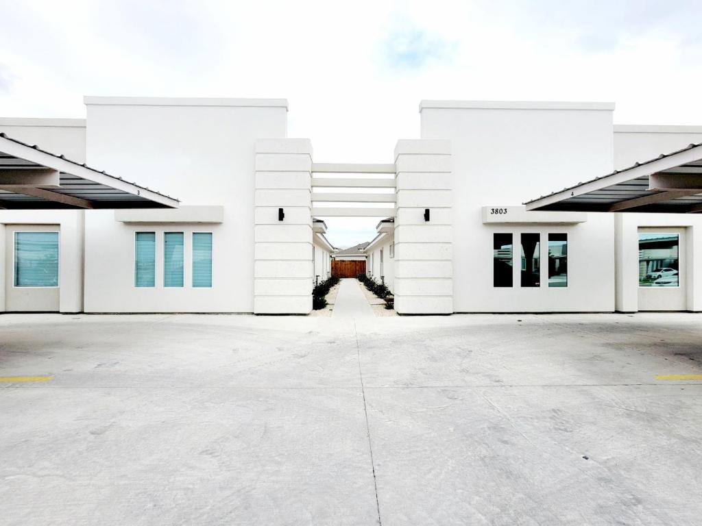 Apartment for rent at 3803 Las Vistas Lane #2, Weslaco, TX 78596