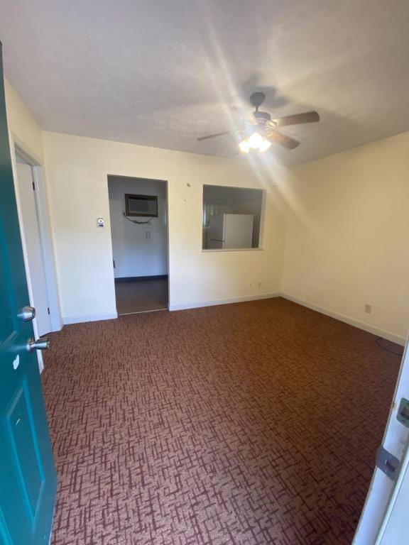 Apartment for rent at 1628 6th Ave, Huntington, WV 25703