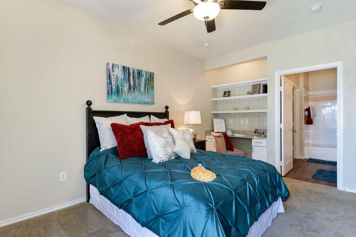 Apartment for rent at 101 N Roaring Springs Rd, Fort Worth, TX 76114