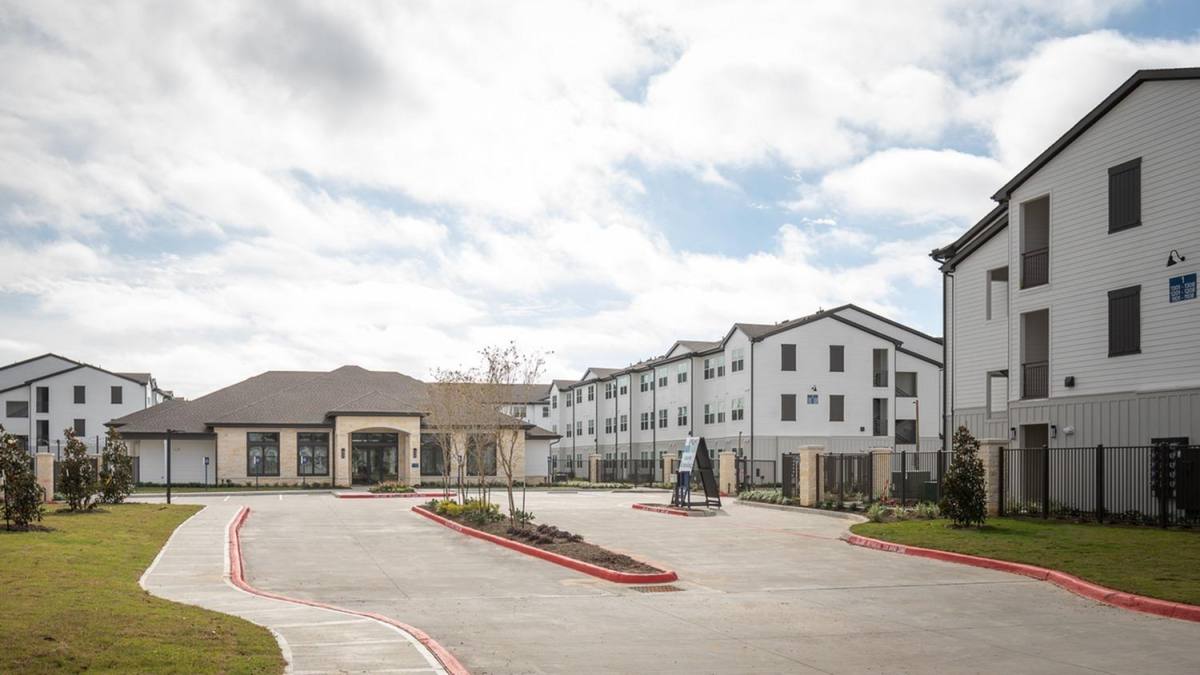 Apartment for rent at 6701 FM 1960 Rd W, Houston, TX 77066