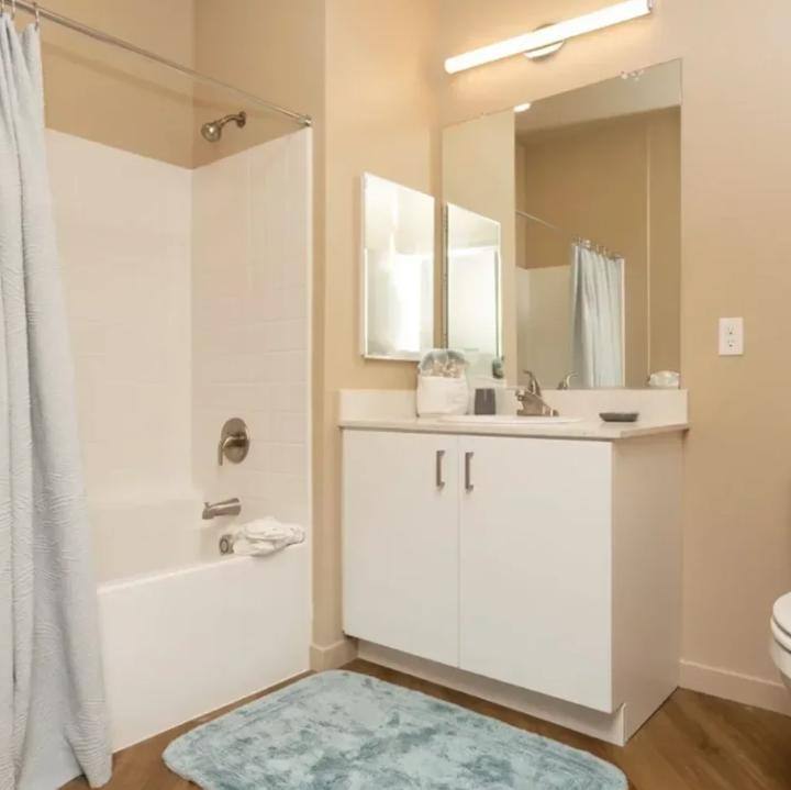 4770 W Lane, Stockton, CA 95210